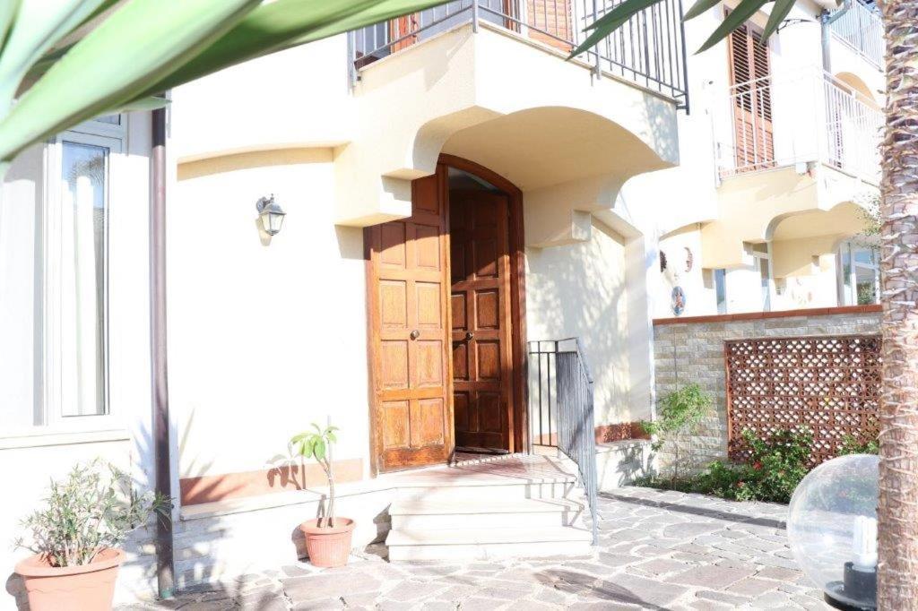 Villa Cavalluccio Marino Con Piscina Idromassaggio Carini Buitenkant foto